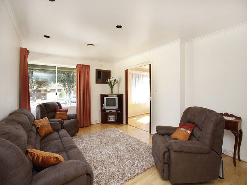 31 Powlett Street, Altona Meadows - Thumbnail 4