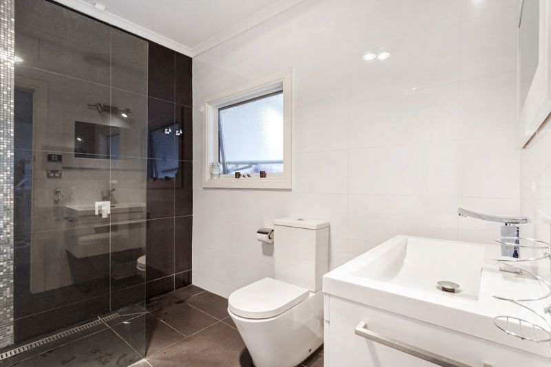 39 Hampton Parade, West Footscray - Thumbnail 8