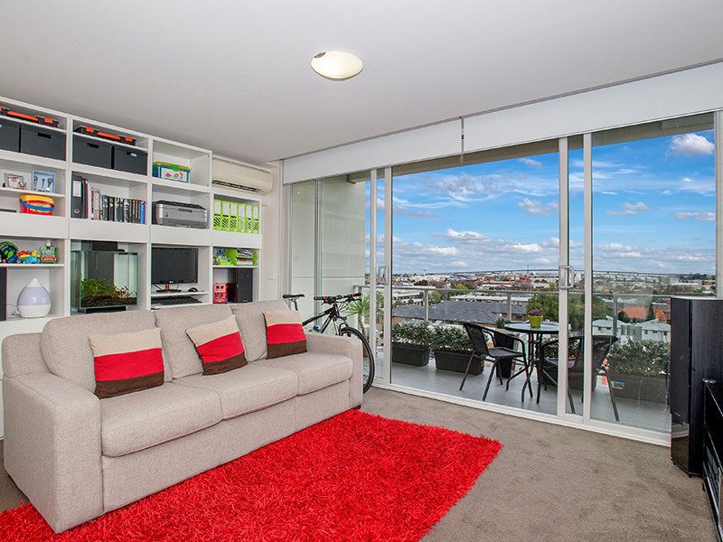 310/55 Hopkins Street, Footscray - Thumbnail 3