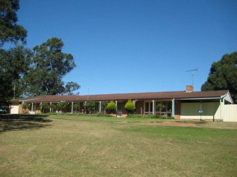31 Mason Road, Box Hill - Thumbnail 2