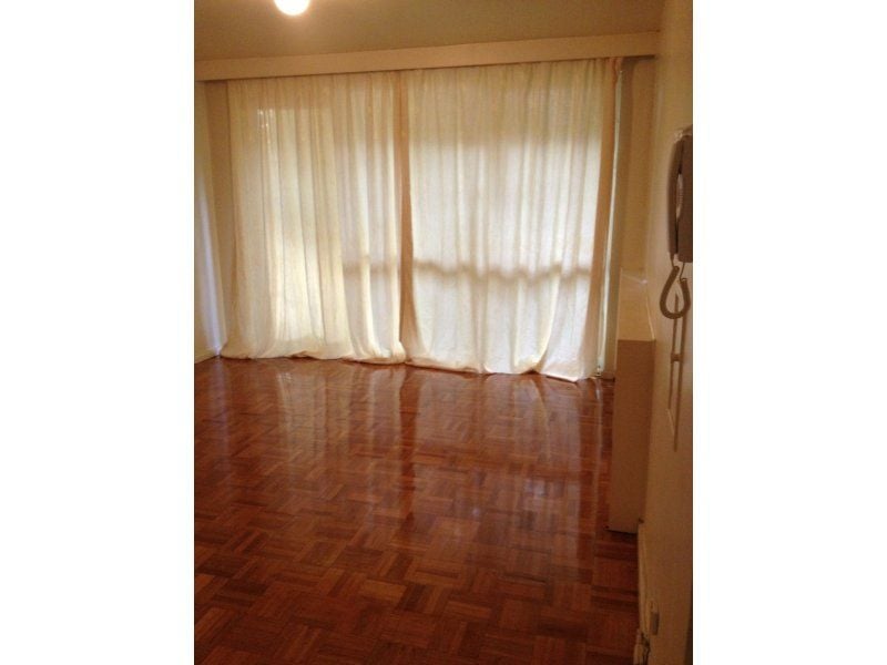 8/14 Nash Street GLEN IRIS