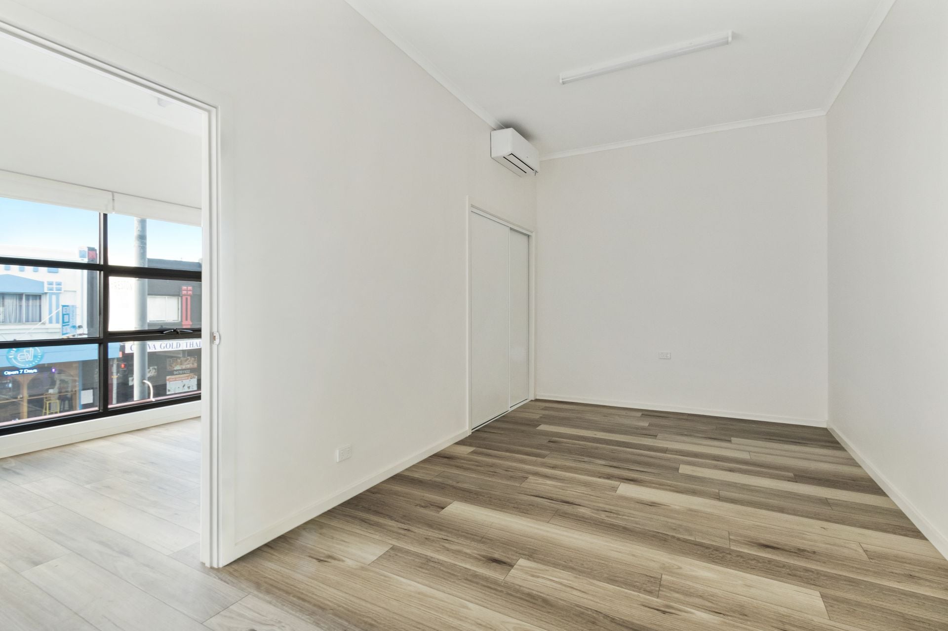 Fully renovated - Oversized Apartment