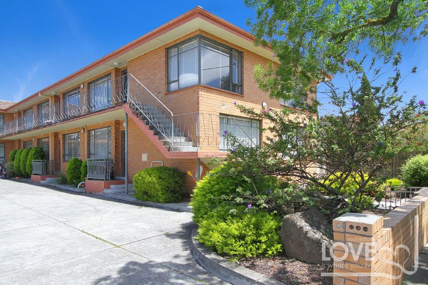 Fully Renovated Delight!