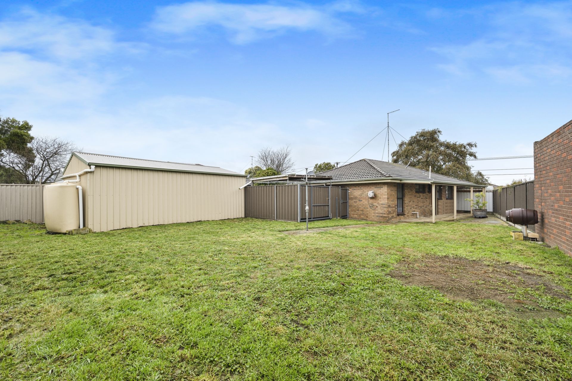 12 Hinkler Avenue, Sebastopol, Sebastopol - Thumbnail 2