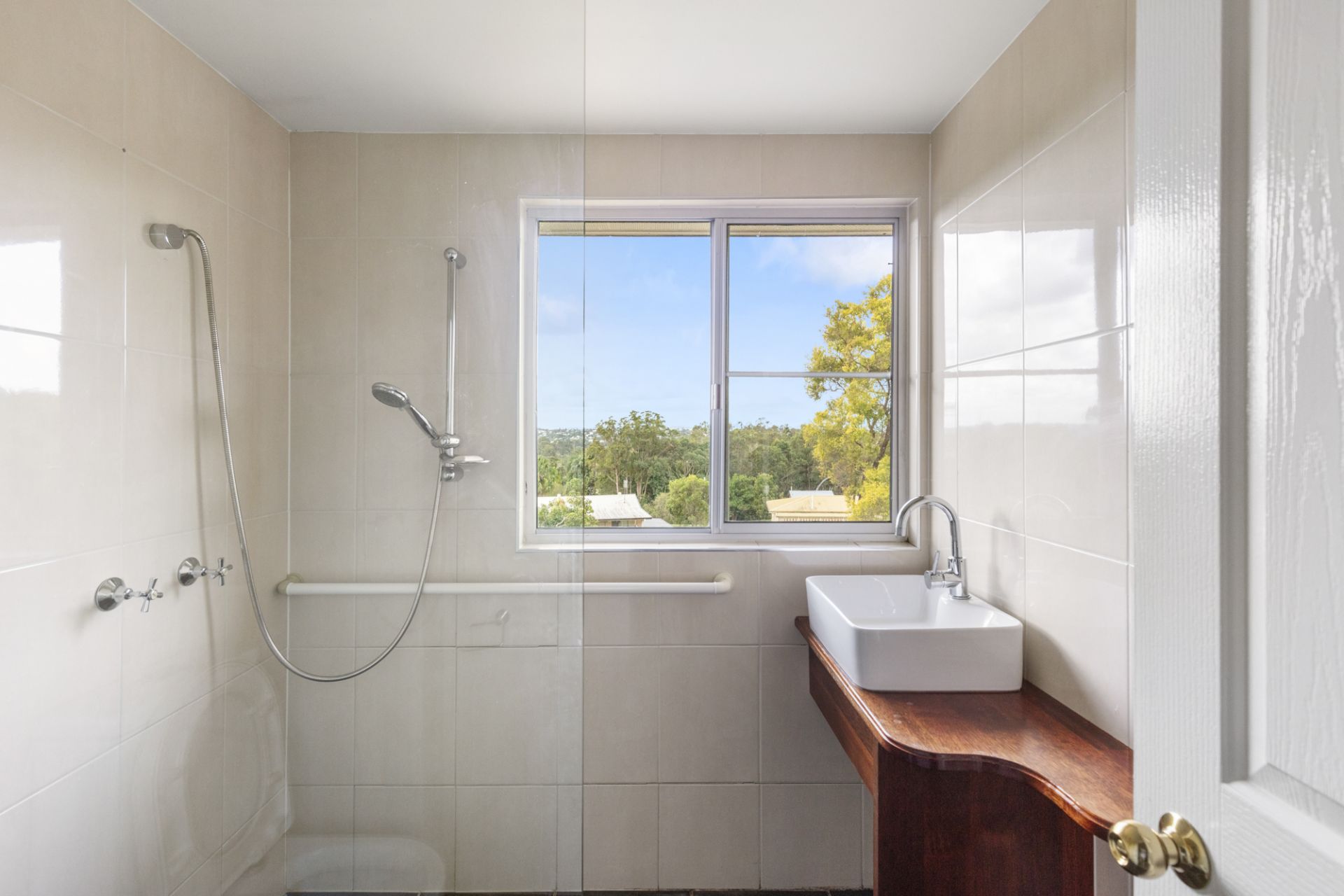 49 Watson Road, Southside - Thumbnail 8