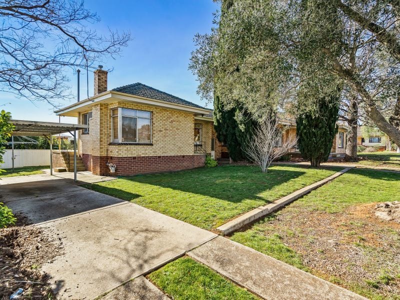 2/595 Electra Street, Albury Elite Property Management