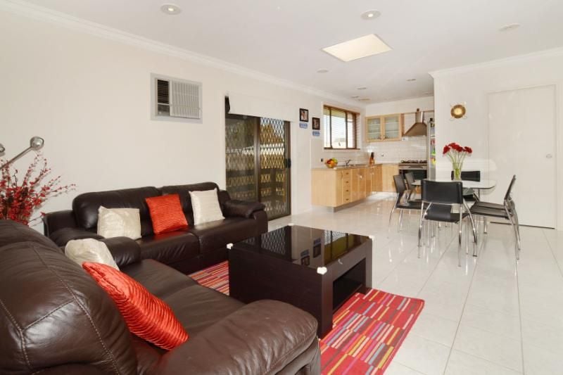 PICTURESQUE LIVING AT ITS FINEST !!!   ***GARDENER INCLUDED***
