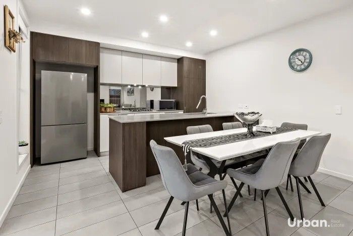 Denham Court 36 Indigo Crescent
