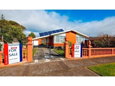 3
 
 
 
  
 
 
 1
 
 
 
  
 
 
 2
 
 
 
 
 
 
 
 29 Nicholls Street, DEVONPORT TAS 7310, Devonport - Thumbnail 2