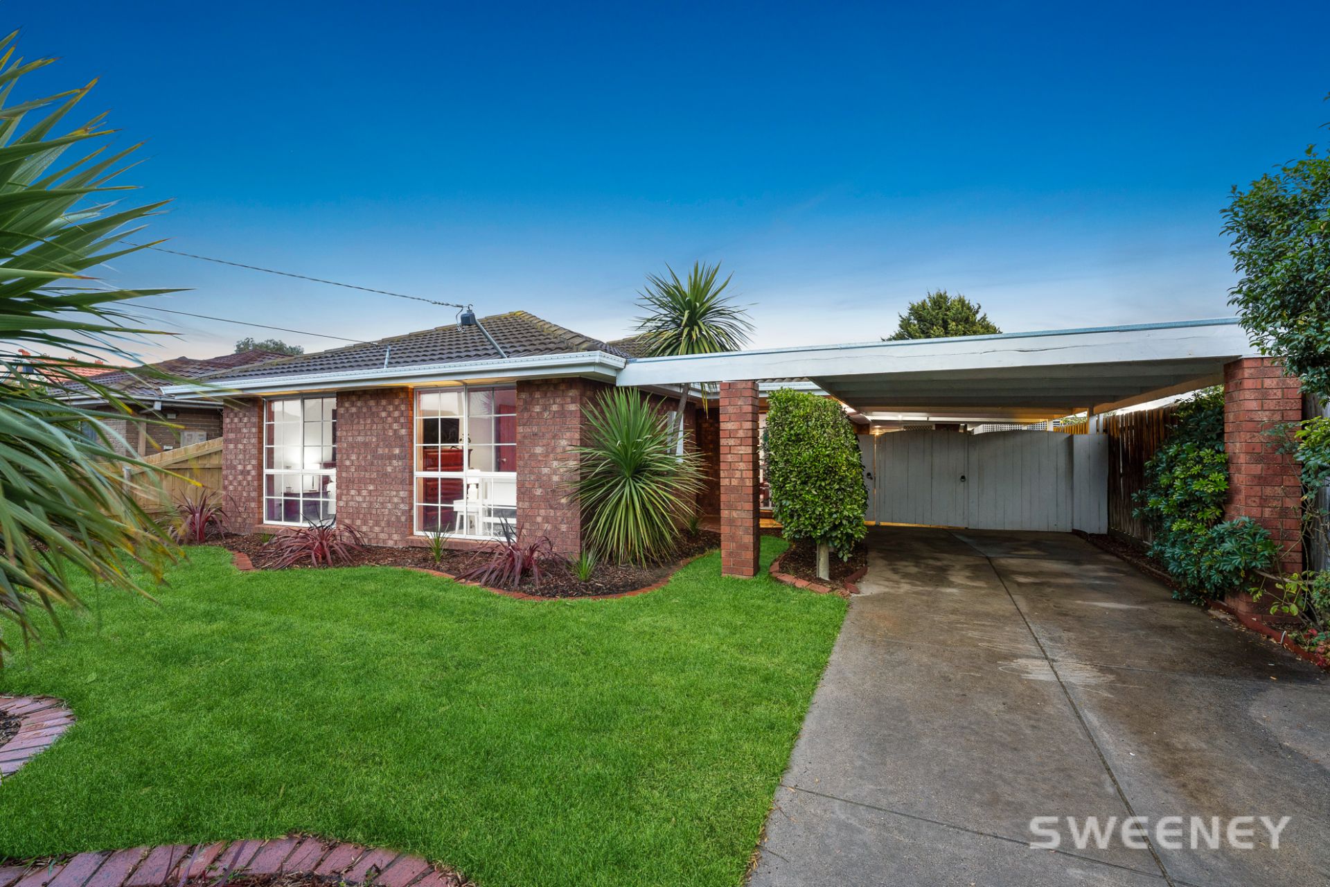 2 Hosie Street, Altona Meadows - Thumbnail 2
