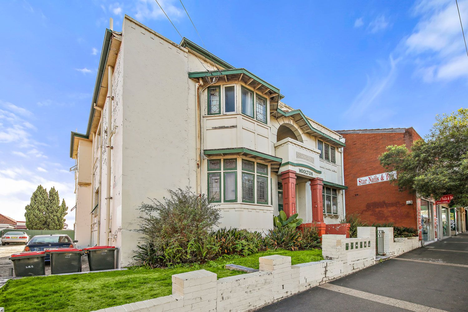 Renovated one bedroom unit