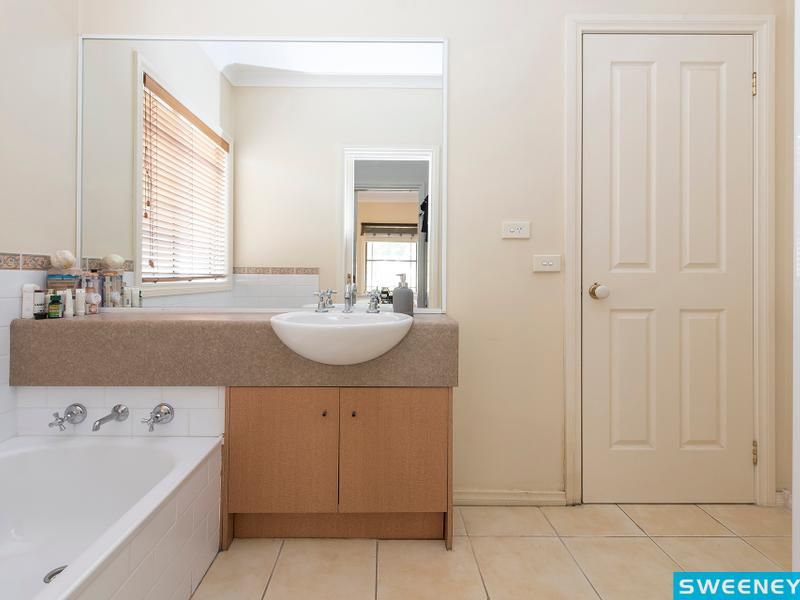 15 Salina Walk, Caroline Springs - Thumbnail 8
