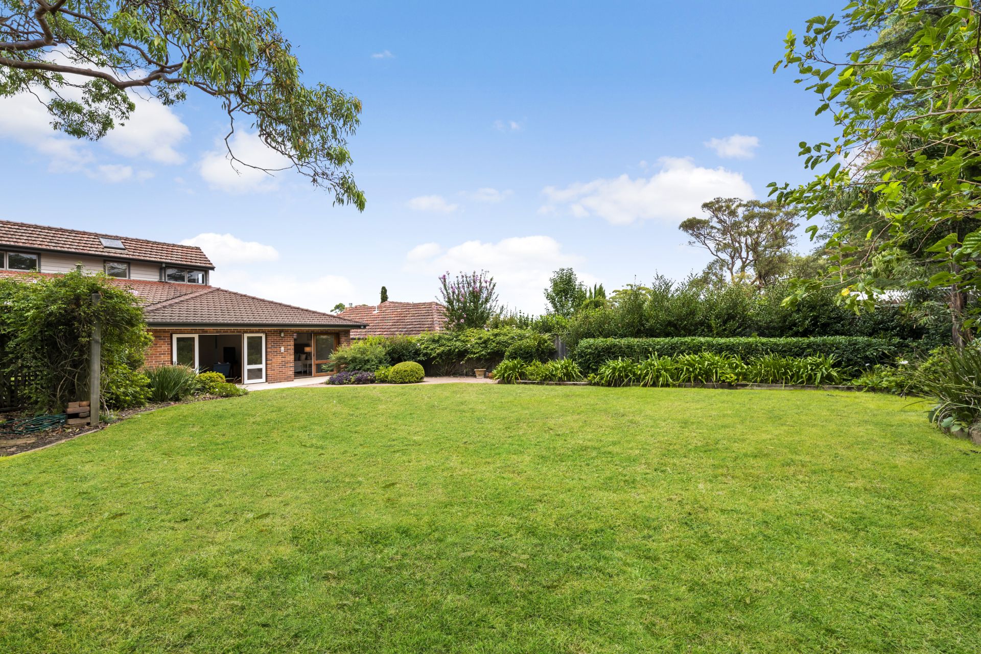 Real Estate For Sale 64 Woodlands Road East Lindfield , NSW