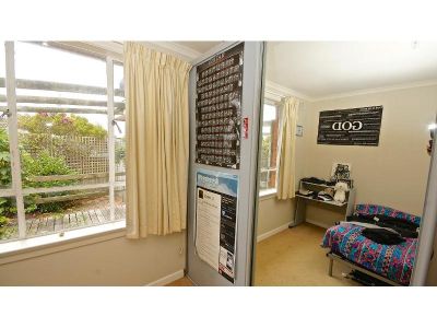 3
 
 
 
  
 
 
 1
 
 
 
  
 
 
 1
 
 
 
 
 
 
 
 2 Gaffney Street, ULVERSTONE TAS 7315, Ulverstone - Thumbnail 8
