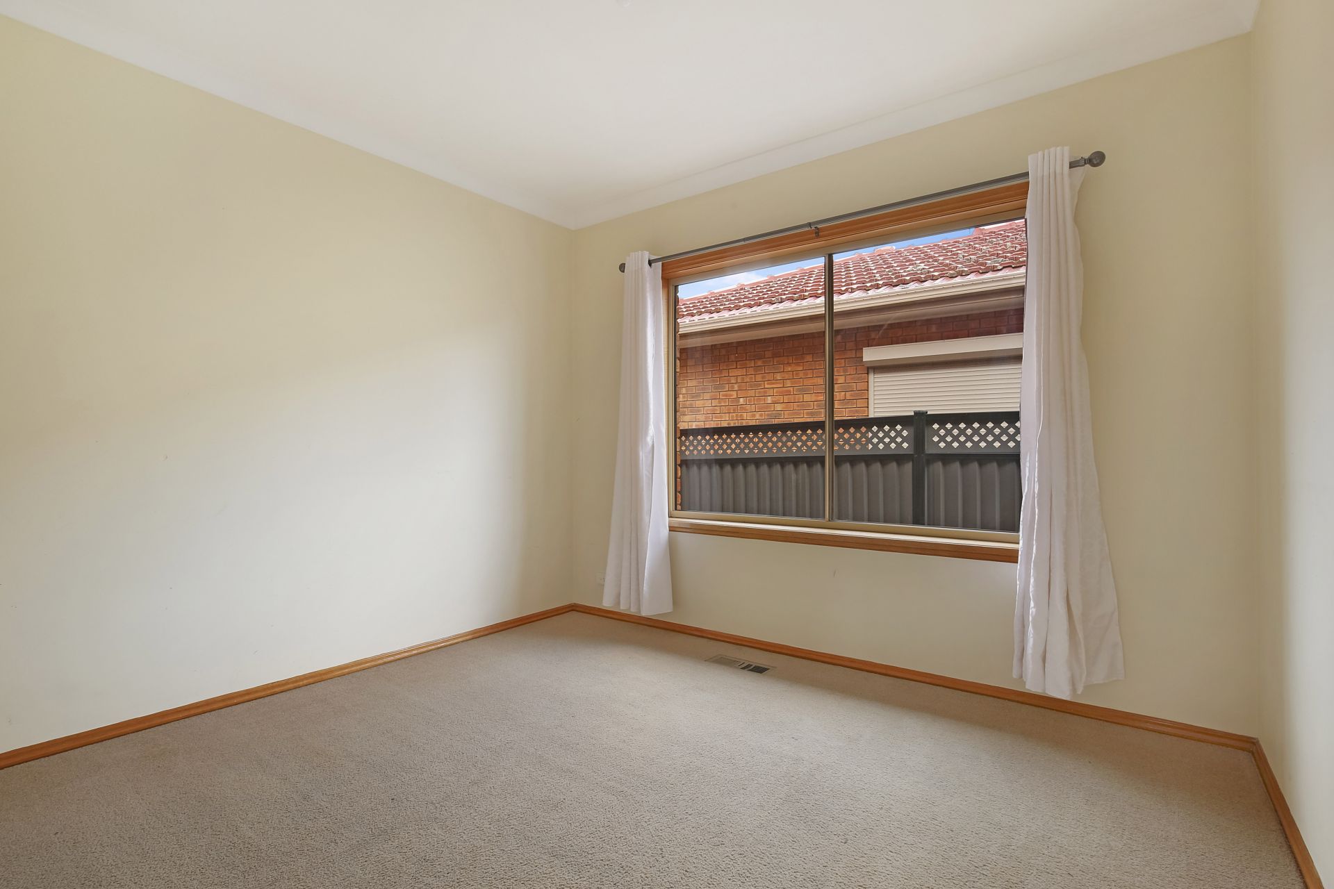 FABULOUS FAMILY HOME - DONT MISS OUT!