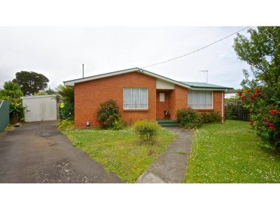 3
 
 
 
  
 
 
 1
 
 
 
  
 
 
 1
 
 
 
 
 
 
 
 2 Gaffney Street, ULVERSTONE TAS 7315, Ulverstone - Thumbnail 2