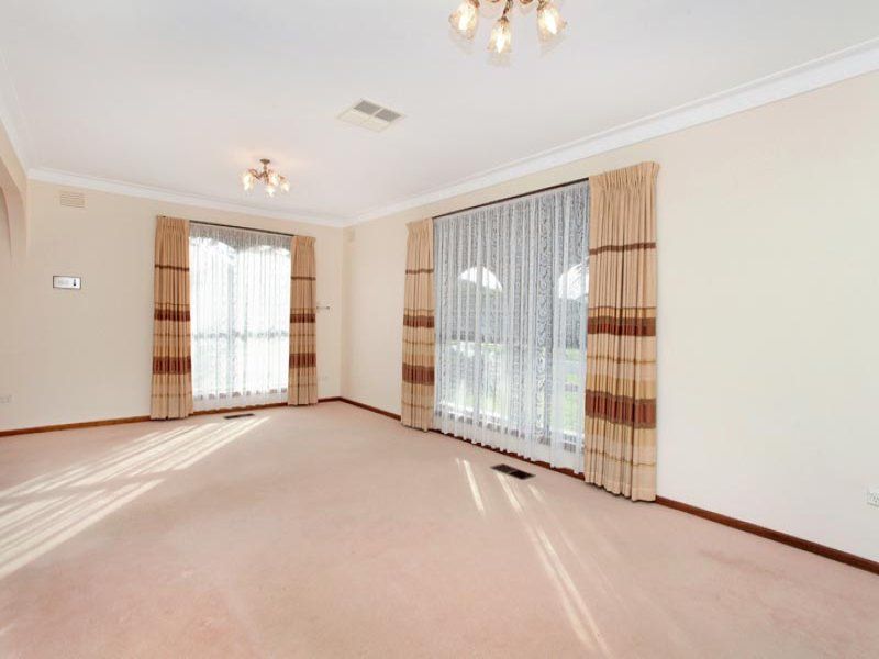 2 Akma Court, Taylors Lakes - Thumbnail 6