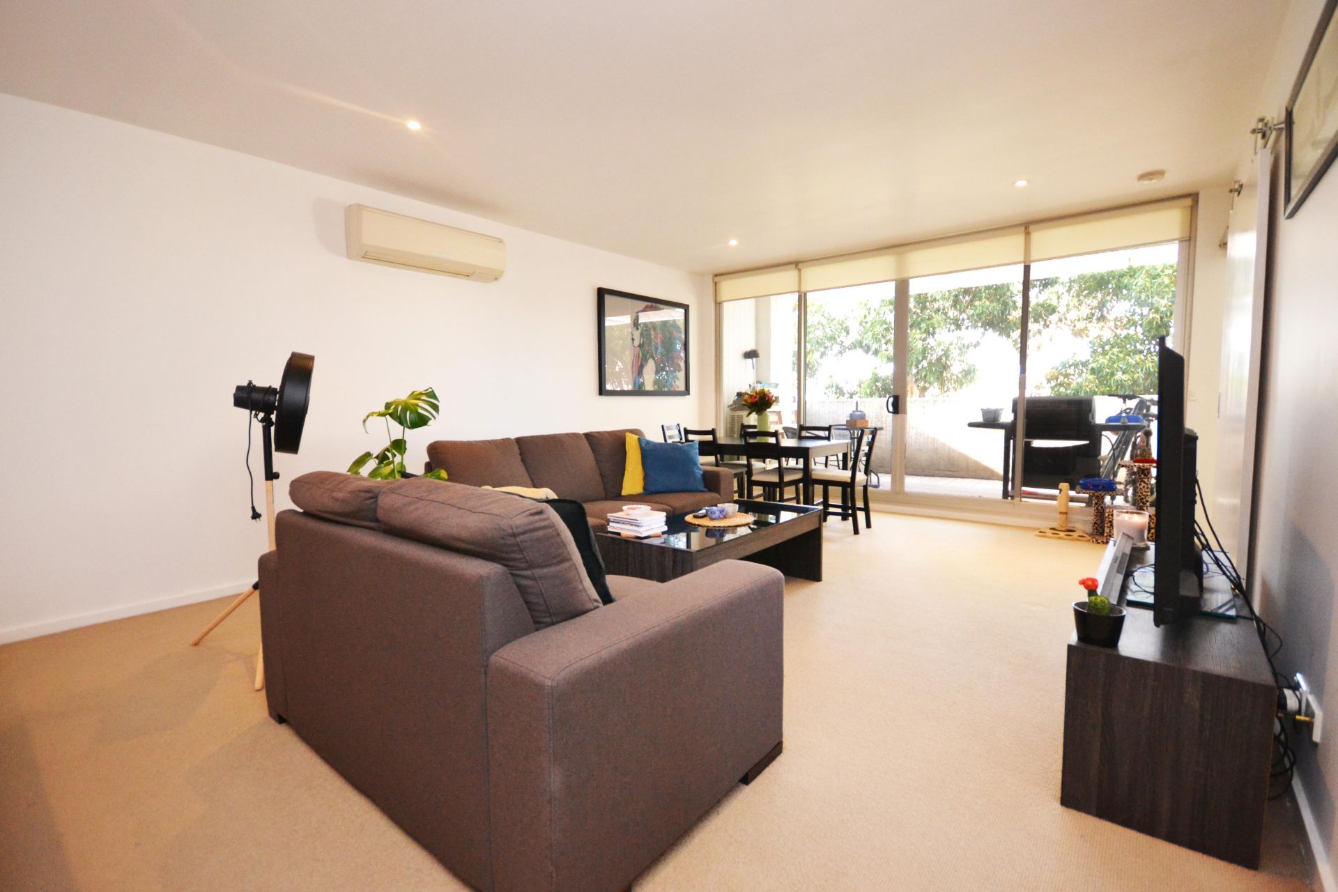 EXCLUSIVE APARTMENT LIVING