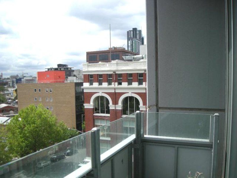 504/25-33 Wills Street MELBOURNE VIC, Melbourne - Thumbnail 7