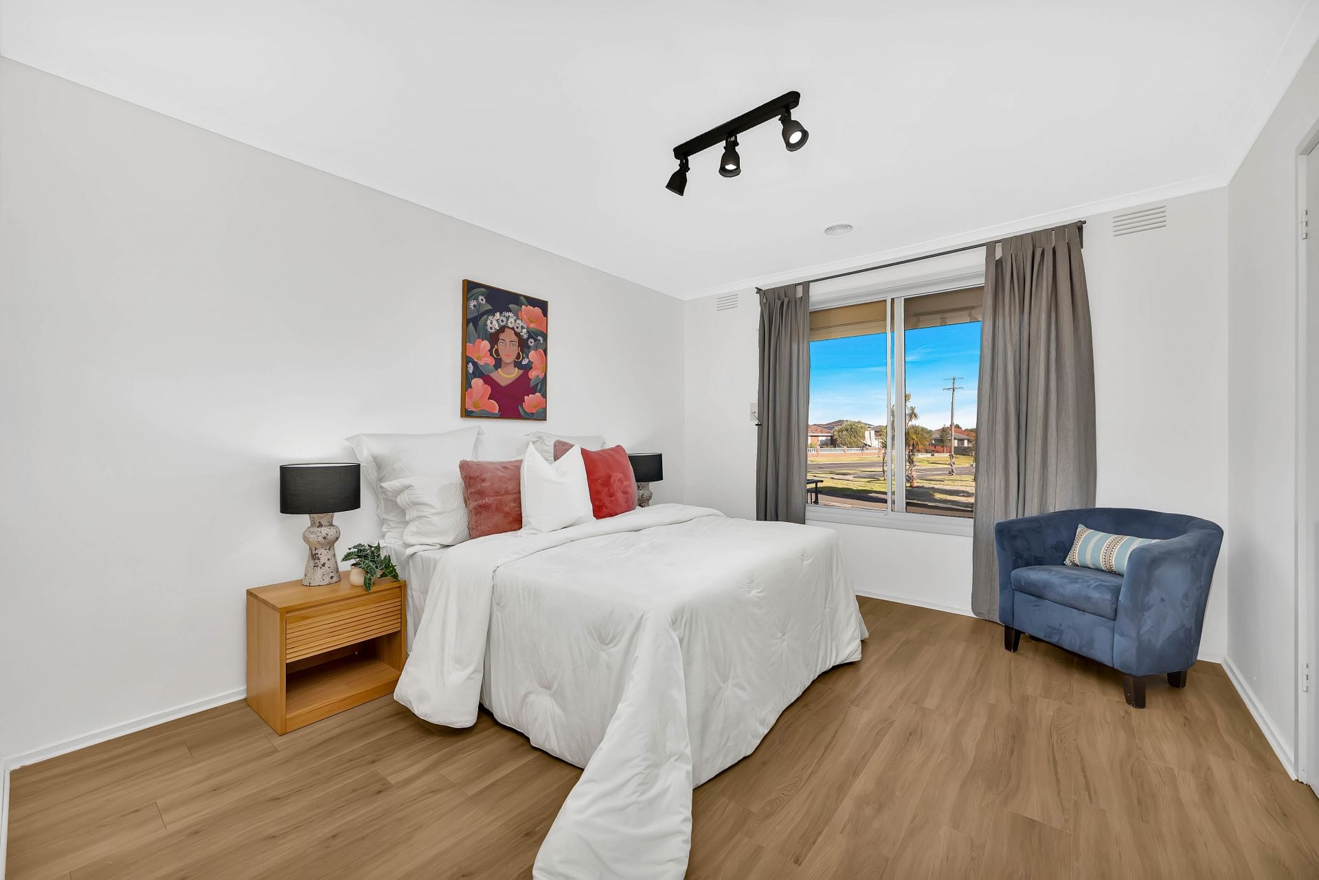 Stylish Abode, Sought After Surrounds