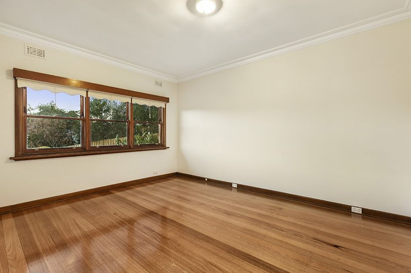 16 Heather Court, Hawthorn East - Thumbnail 5