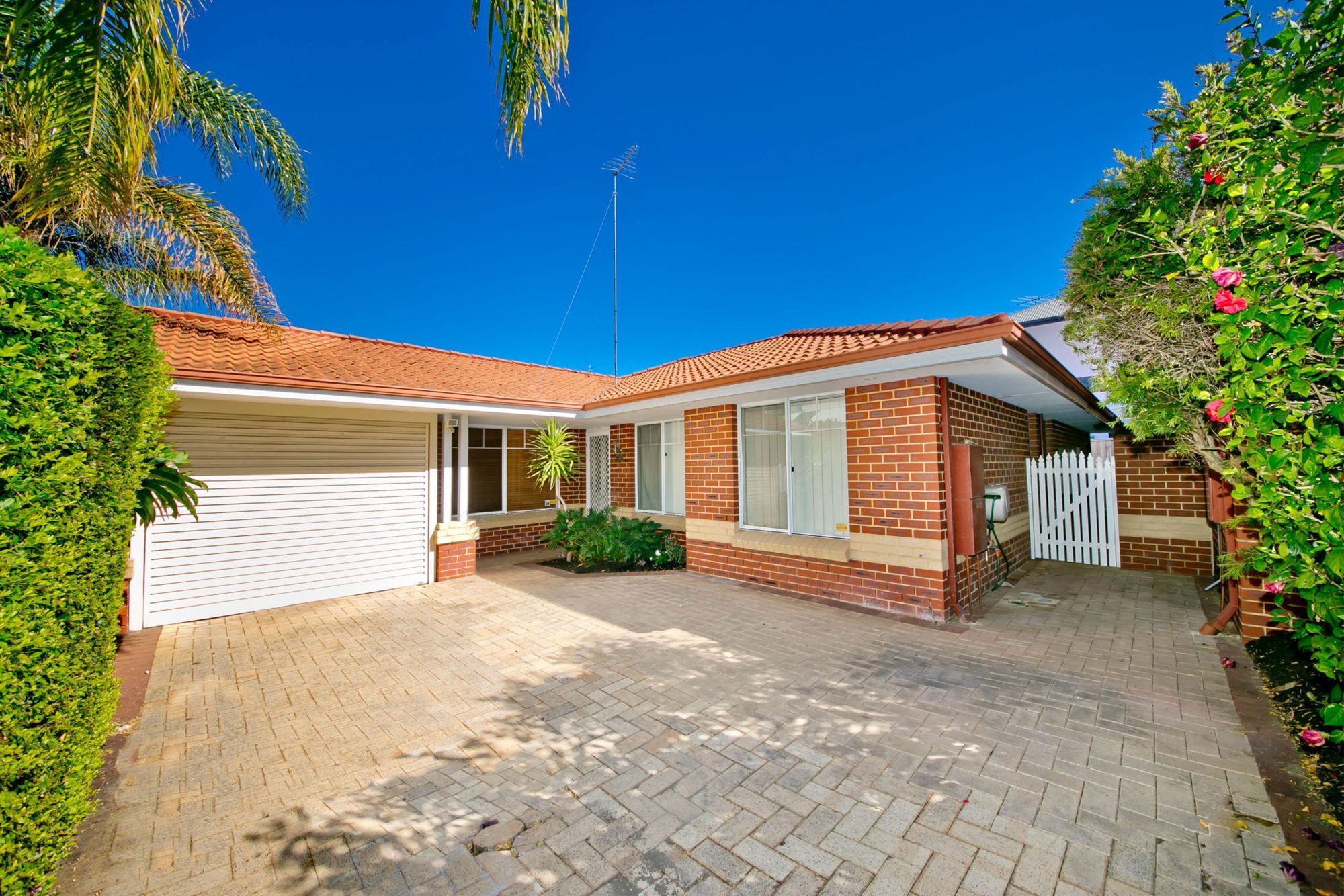 The Property Project Real Estate For Sale 4/5 Waterloo Street