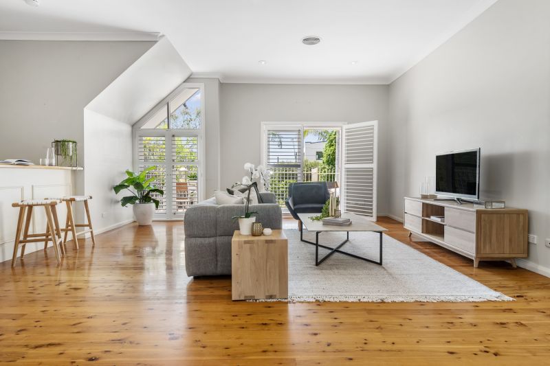 Real Estate For Sale 2a Hilltop Crescent Fairlight , NSW