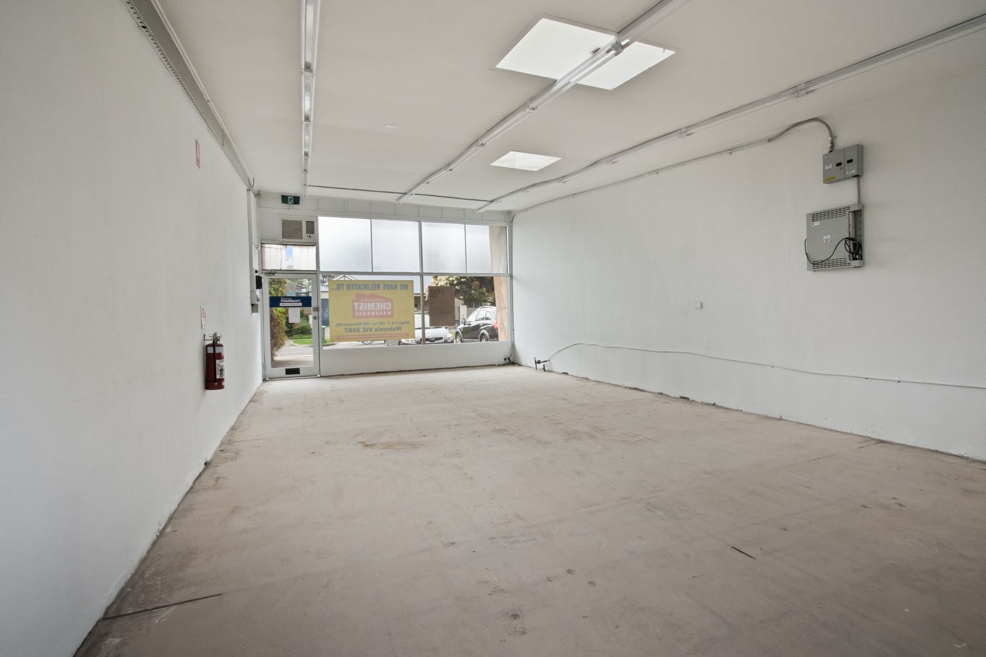 Fantastic Retail/Office opportunity!