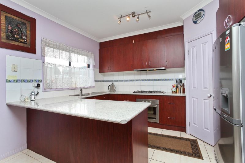 3 Appletree Grove, BURNSIDE HEIGHTS Sweeney Estate Agents