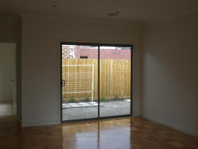 Delightful 2 Bedroom Unit!