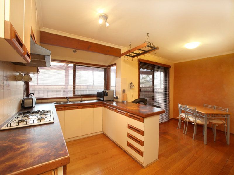 11 Esther Court, Seabrook - Thumbnail 6