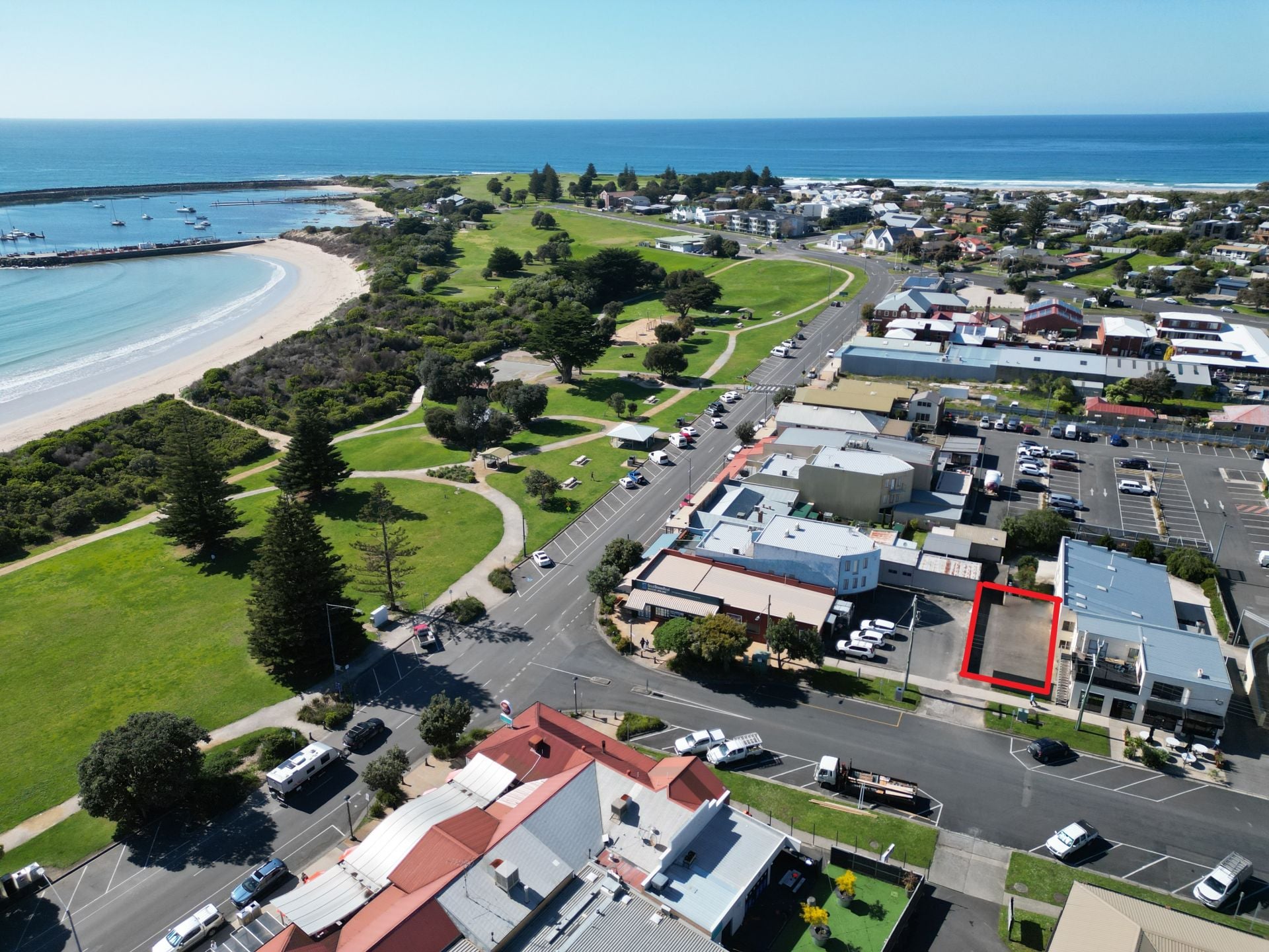 1 Moore Street, Apollo Bay - Thumbnail 2