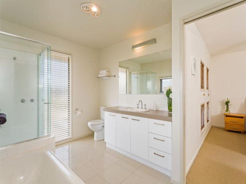 1 Walyunga
Mews OCEAN GROVE VIC, Ocean Grove - Thumbnail 8