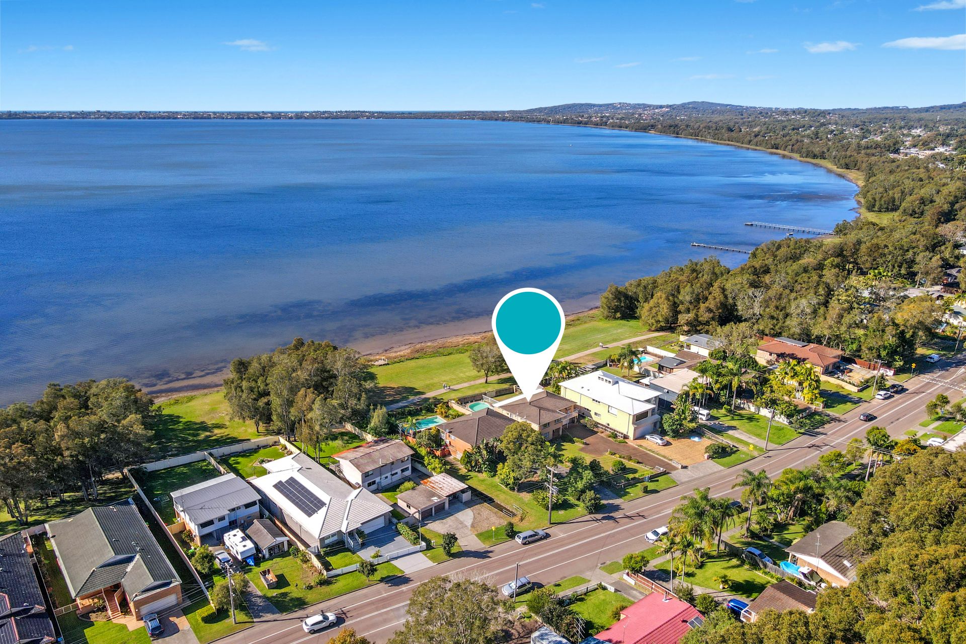 Real Estate For Sale 283 Lakedge Avenue Berkeley Vale , NSW