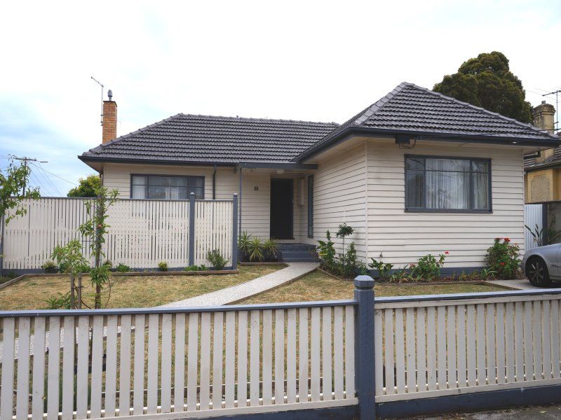 23 Connie Street, Bentleigh East - Thumbnail 2