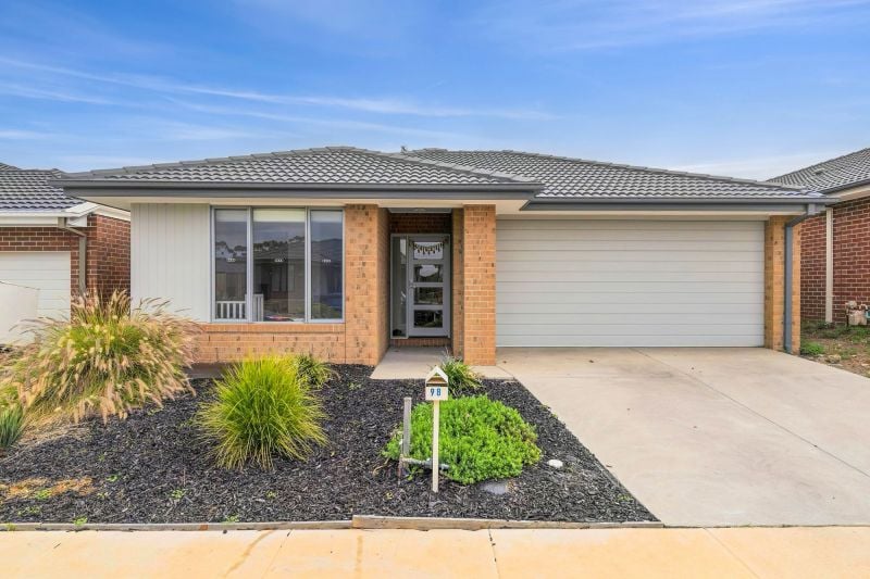 98 Opal Drive, Leopold VIC 3224