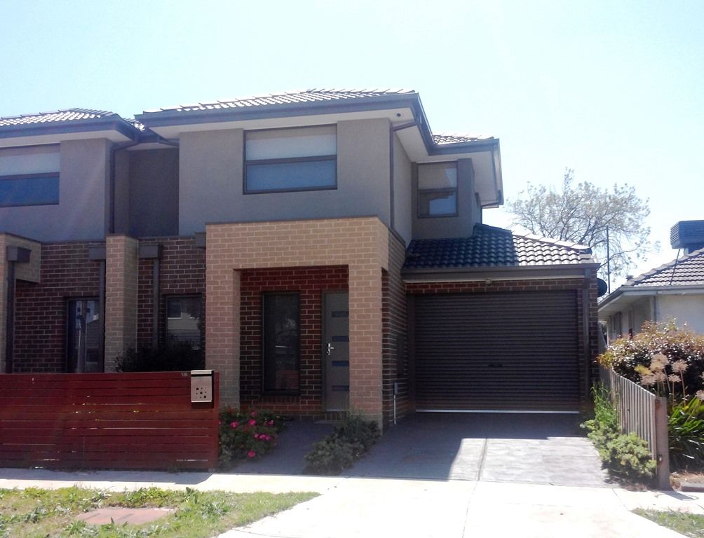 MODERN RESIDENCE OFFERS WINNING LIFESTYLE!  *Insp Sat 14th Nov @ 10:30am*