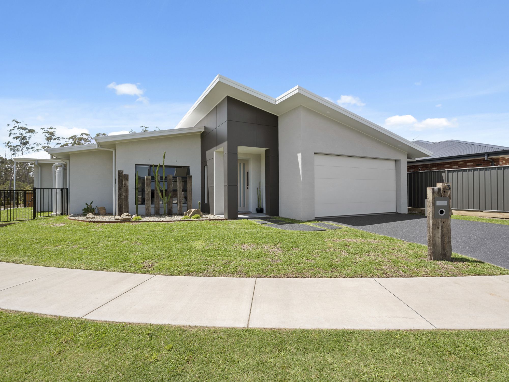 For Sale 3 Ocean Point Avenue Moonee Beach , NSW