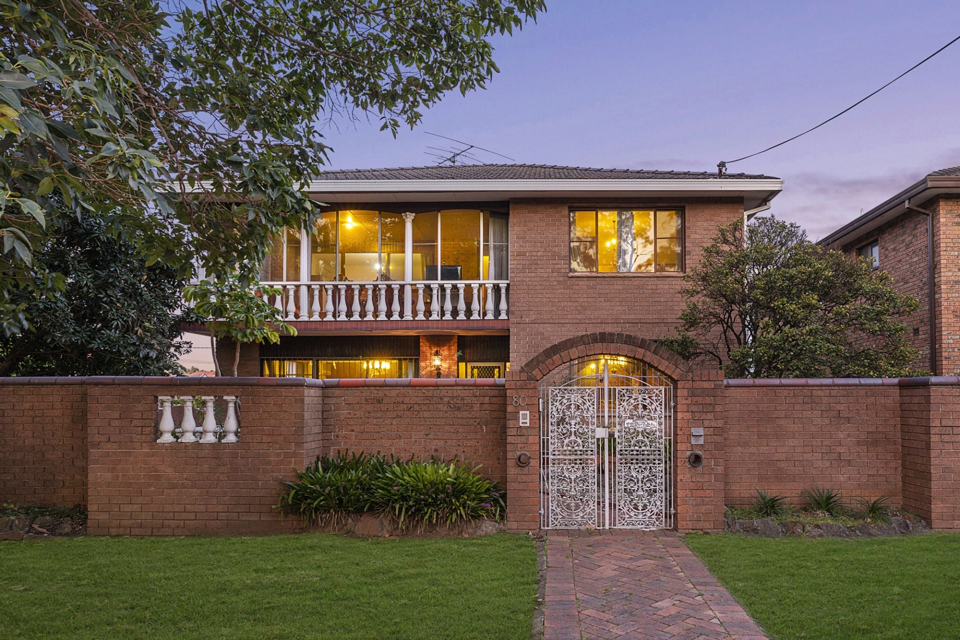80 Shaftesbury Road, Burwood, Burwood - Thumbnail 2
