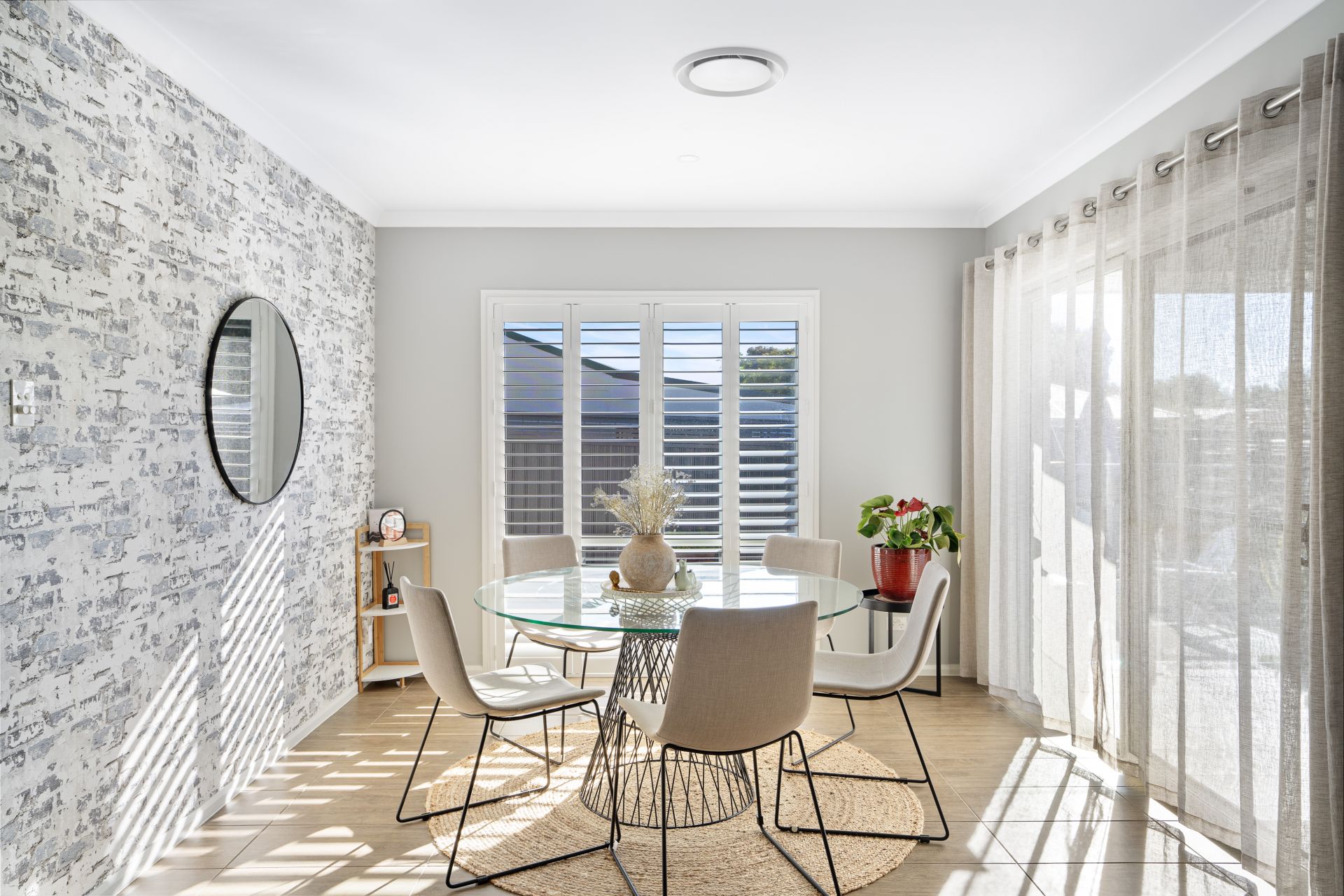 Real Estate For Sale 28 Quinalup Street Gwandalan , NSW