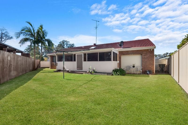 Real Estate For Sale 18 Crossley Avenue Mcgraths Hill , NSW