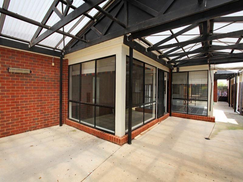 17 John Paul Drive, Hillside - Thumbnail 8