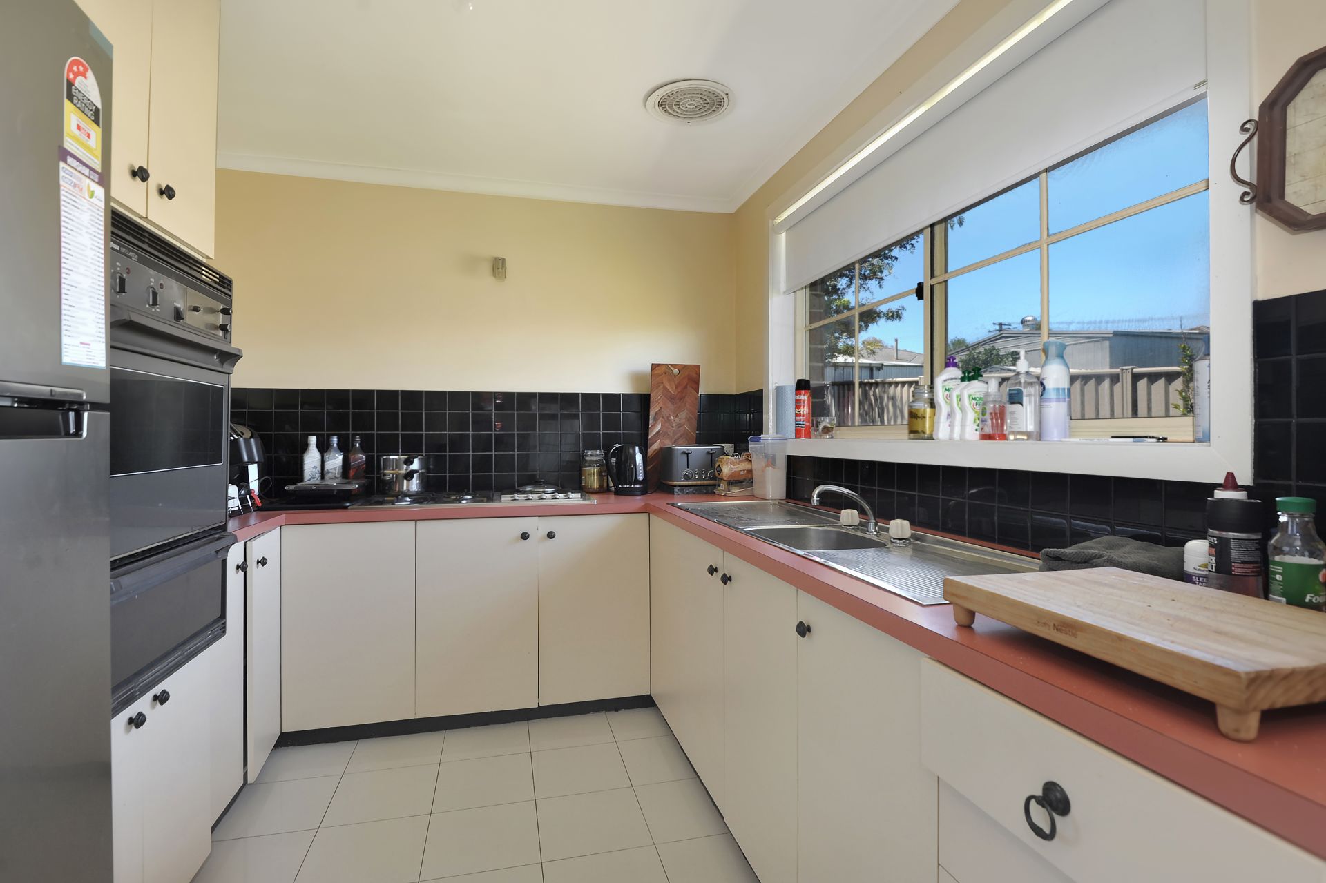 2/3 Flockhart Street, Mount Pleasant, Mount Pleasant, Mount Pleasant - Thumbnail 5