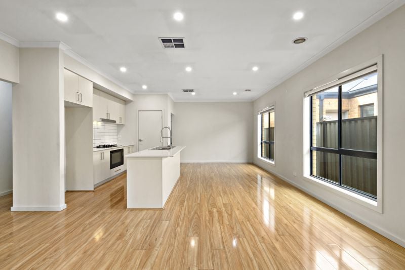 12 Canal Way, Craigieburn