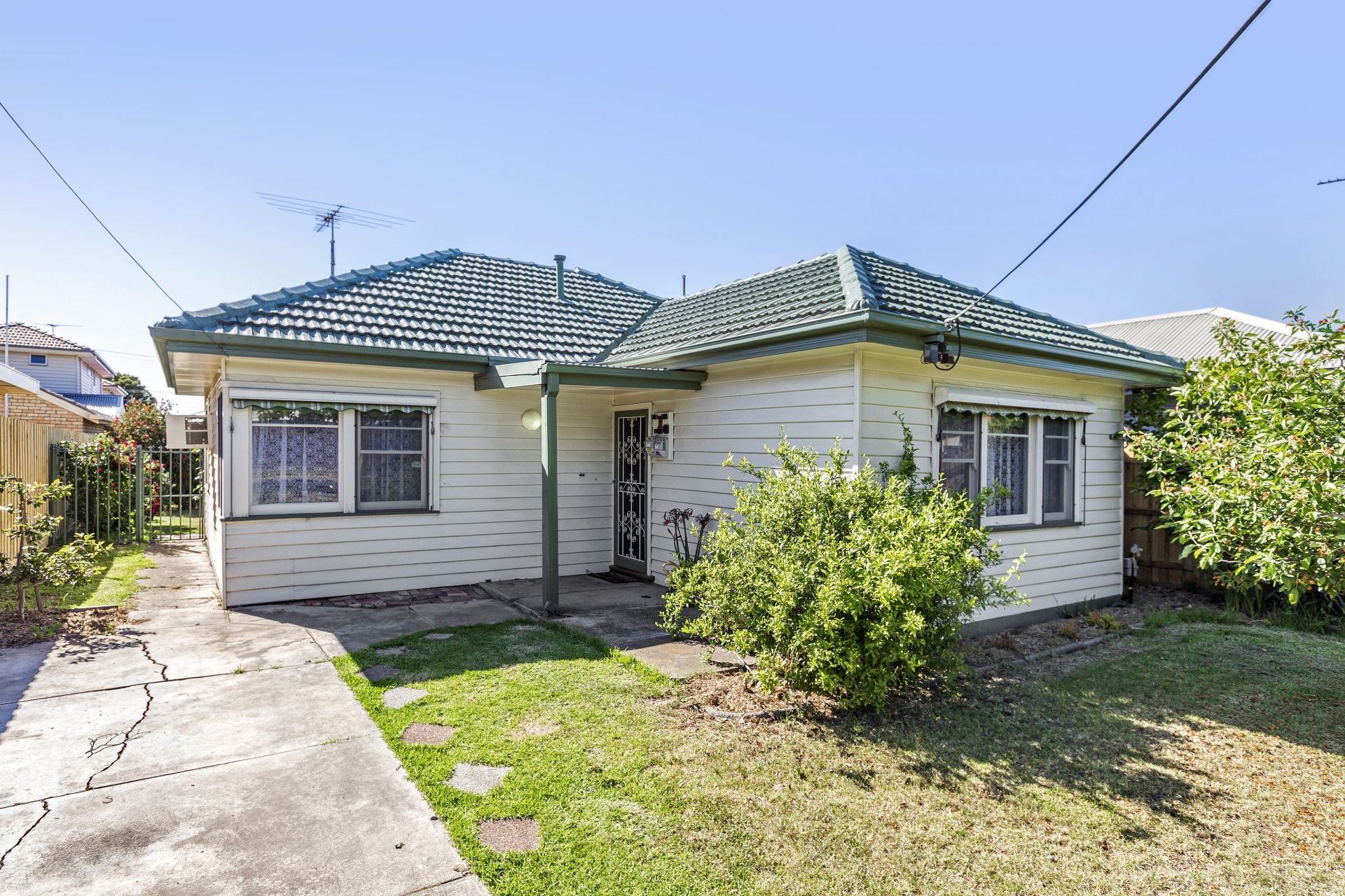 37 Ballard Street, Yarraville - Thumbnail 3