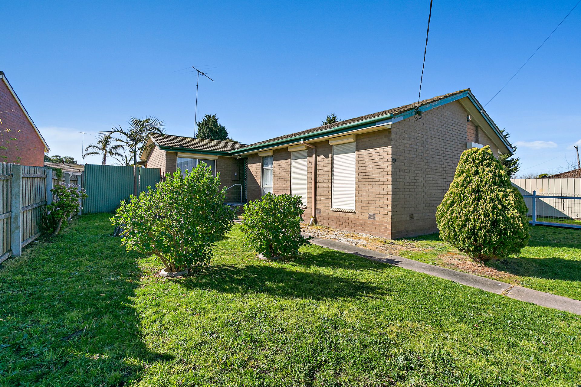 27 Solar Dr, Whittington Hayeswinckle