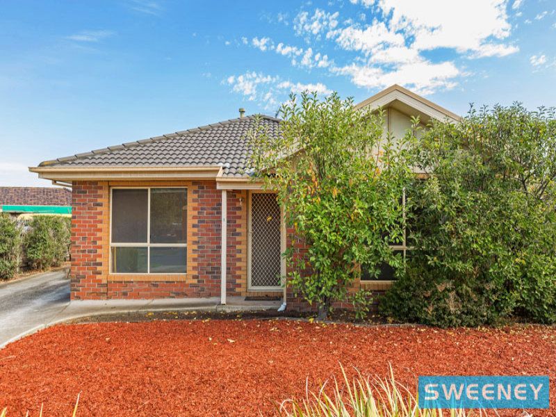 1/16 Stapley Crescent, Altona North - Thumbnail 2