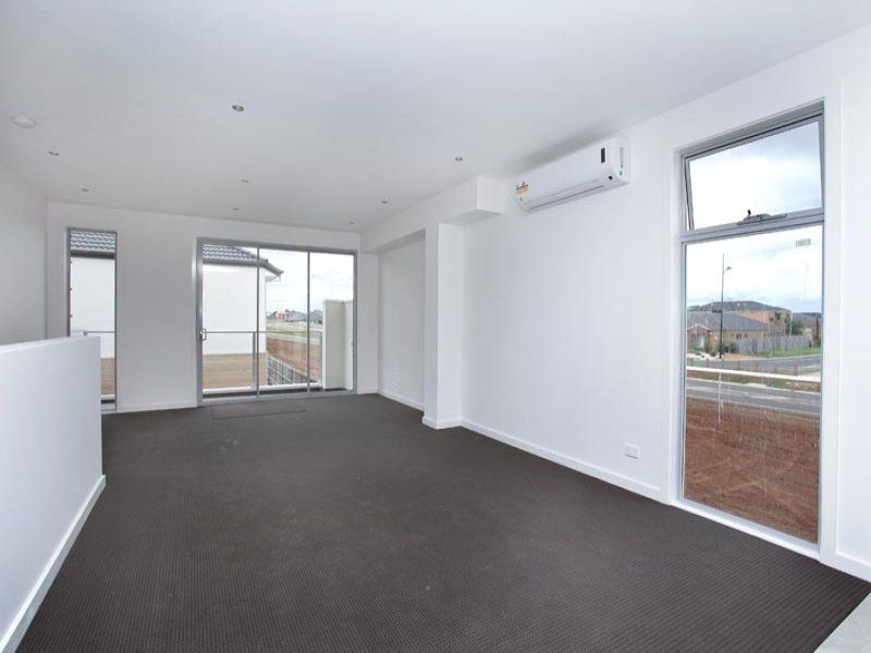 5/25 Boathouse Drive, Caroline Springs - Thumbnail 6