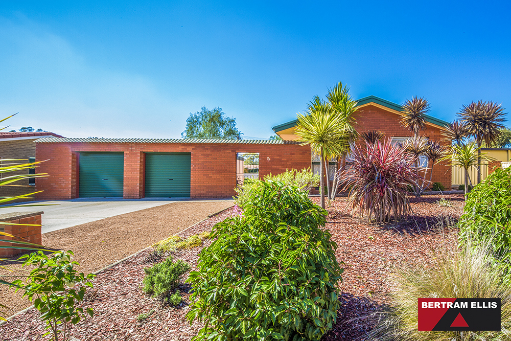 29 Crozier Circuit, Kambah - Thumbnail 2
