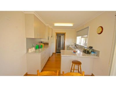 3
 
 
 
  
 
 
 1
 
 
 
 
 
 
 
 
 5 Bruford Place, DEVONPORT TAS 7310, Devonport - Thumbnail 4